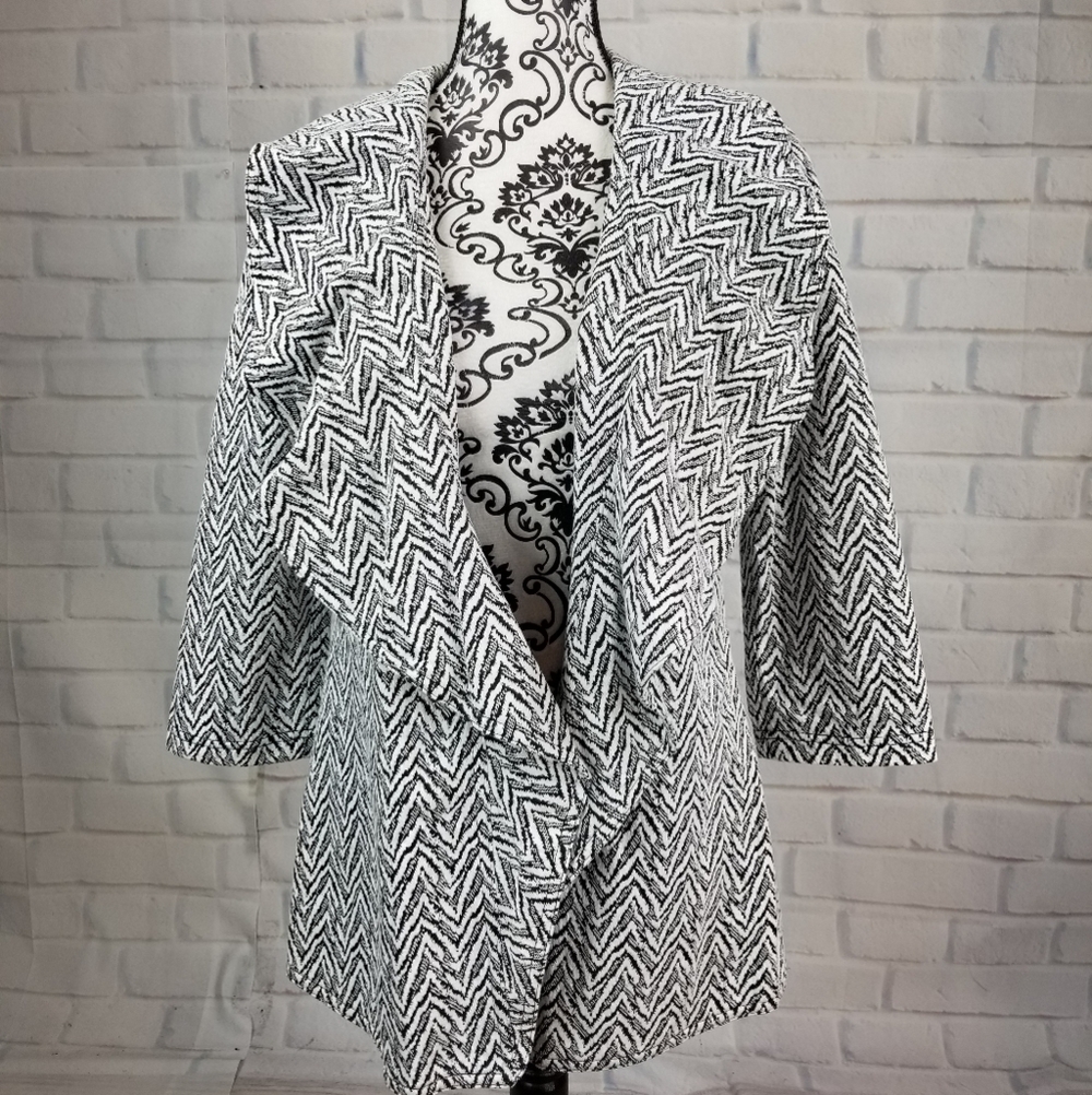 Calvin Klein sz P8 open front chevron print jacket